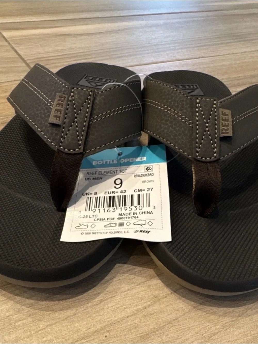 Reef Element TQT Thong Sandals Brown/Black Men US 9 Bottle Opener